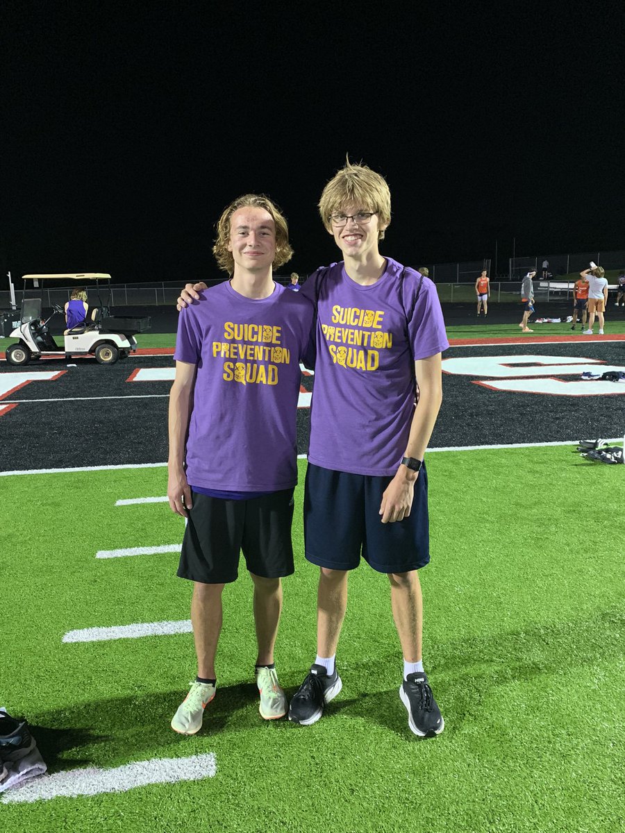 Justice Eldridge and Jackson Collman go 1-2 in the 1600 to qualify for state! Both prs!