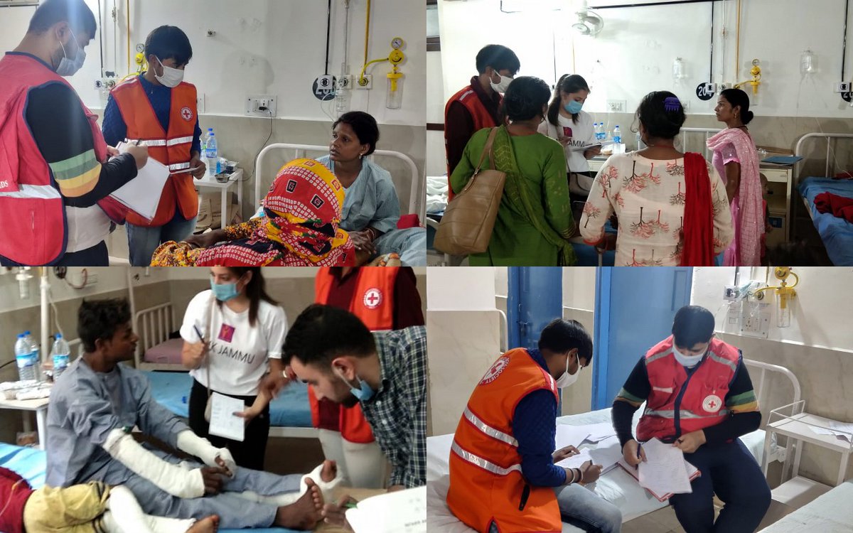 Redcrossjammu's tweet photo. Under the supervision of Chairman @AvnyLavasa and Exec. Sec. @AjaySalaan Jammu District Red Cross Volunteers serving the Katra Bus Burning incident Patients, Day and Night. 
@DrJitendraSingh @manojsinha_ @OfficeOfLGJandK @Rameshkumarias @IndianRedCross @AHindinews @ddnews_jammu https://t.co/6aLbs97cAJ
