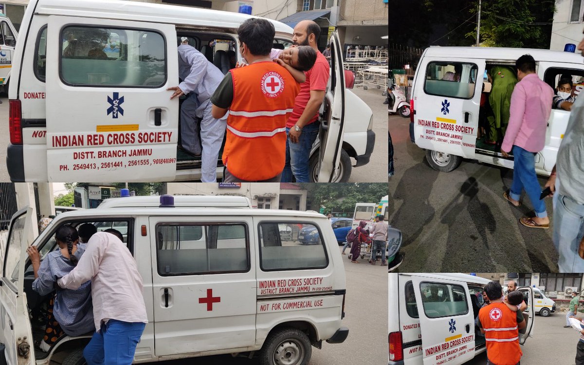 Redcrossjammu's tweet photo. Under the supervision of Chairman @AvnyLavasa and Exec. Sec. @AjaySalaan Jammu District Red Cross Volunteers serving the Katra Bus Burning incident Patients, Day and Night. 
@DrJitendraSingh @manojsinha_ @OfficeOfLGJandK @Rameshkumarias @IndianRedCross @AHindinews @ddnews_jammu https://t.co/6aLbs97cAJ