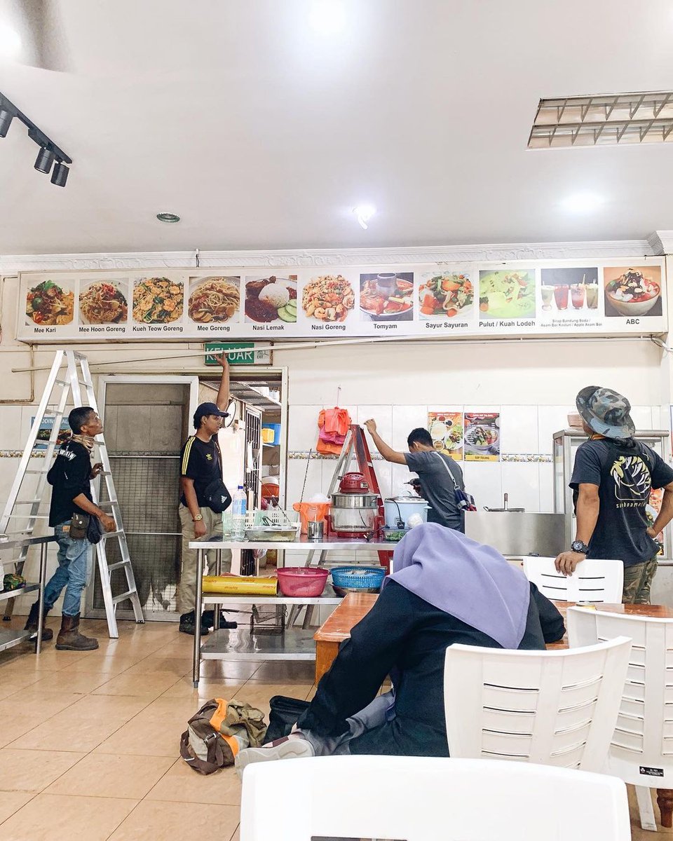 signboardmalaya's tweet image. Alhamdulillah, another job done ✅ For local restaurant 🤩Look for result at then end of it! Lebih TERANG &amp;amp; MENARIK!

Segala pertanyaan atau untuk tempahan
📲 wa.me/60167215188 ( Wasap )
📲 wa.me/60102617206 ( Call )

#signboard #signboardmalaya #signboarddesign