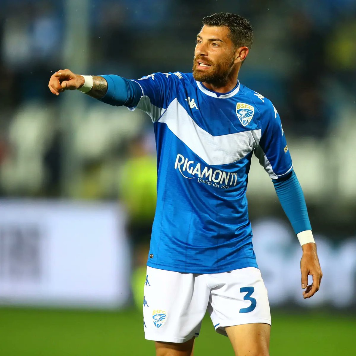Un ulteriore motivo per lottare fino all'ultimo. Riprenditi presto, Stefano. 💙🦁

#MONBRE
#Playoff
#SerieBKT
#Forzabrescia⚪️🔵🦁
