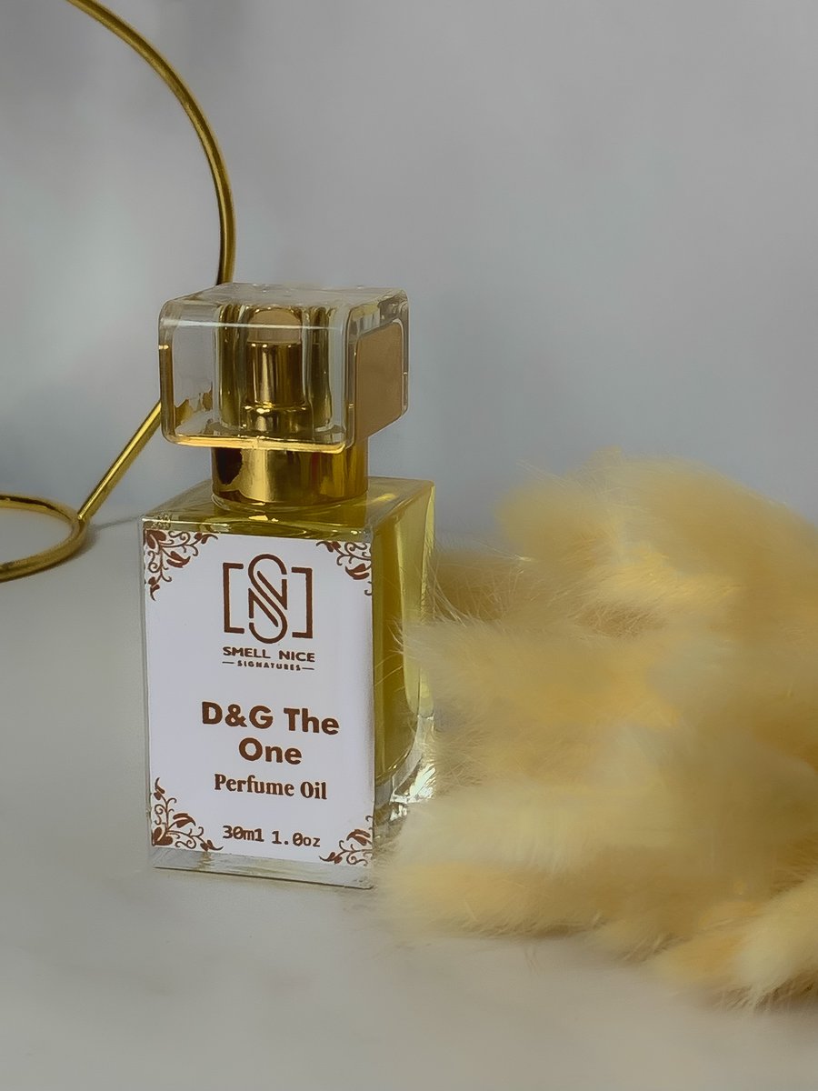 SN_Signatures's tweet photo. If you’re looking for “The One” maybe you should try this D&amp;G The One, who knows 🙃😏😏 https://t.co/2mwW22ZBm6