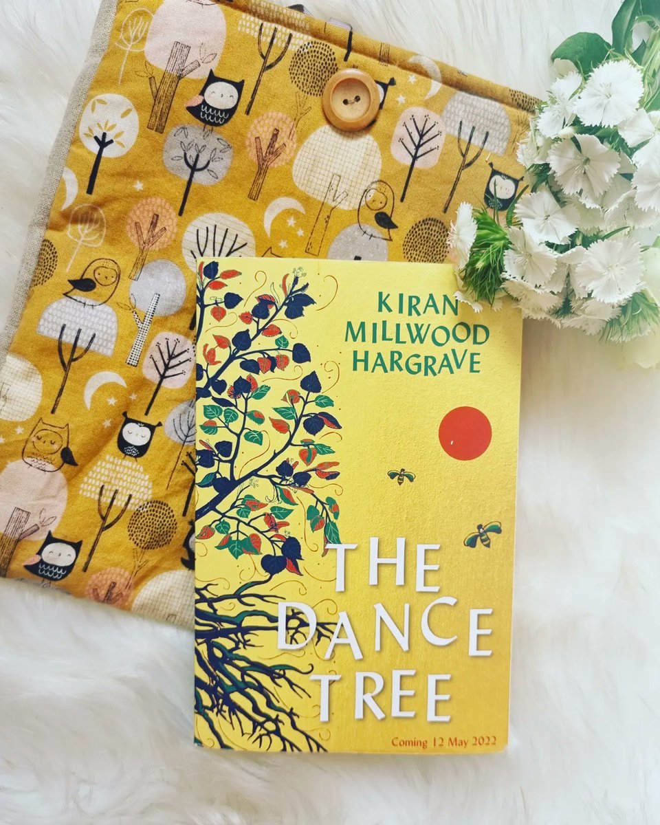 Morning lovelies 😘 I'm sharing my review of this absolutely gorgeous book this morning over at instagram.com/p/CdxXXroA-V-/… by the equally gorgeous @Kiran_MH absolutely spectacular. #TheDanceTree #BookTwitter #BookReview