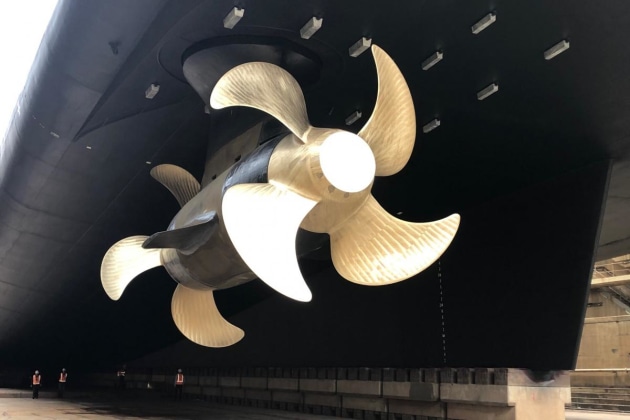 FauteuilColbert's tweet photo. #COMAUSFLT - #RAN🇦🇺⚓️
Classe Canberra (2)

➡️   #PHA / #LHD « Adelaide » (2015) victime d'avaries de propulsion depuis deux mois - avec des épisodes en 2017, 2018 - et de l'usine électrique en janvier 2022. Limitation opérationnelle : 12 nœuds maximum (https://t.co/Muw4pFOBOS). https://t.co/sG7HSSQHvc