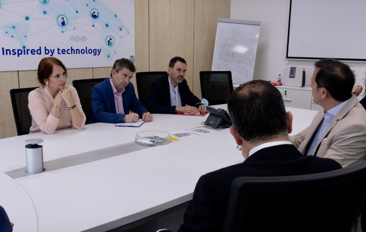carmenherrarte's tweet photo. Ayer, el equipo de Economía del Ayuntamiento de Zaragoza visitamos el centro tecnológico Edificio Cines Goya, y pudimos conocer el trabajo que realizan las empresas que tienen su sede allí, un Zaragoza Valley en pleno centro.
#BTS #SONOC #MEDUX
@trackglobe @PredictLand https://t.co/VxMEZhedb0