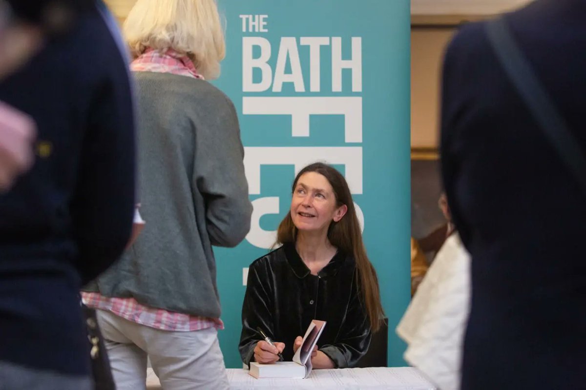 BathLitFest's tweet photo. An incredibly insightful and in-depth discussion at @Holburne with Celia Paul and Chris Stephens last night 🖌️

A truly fascinating discussion on Celia's book and the life of Gwen John 🌟

#TheBathFestival #LiveEventsAreBack #books #art #inspiration https://t.co/2ShadGB7rA