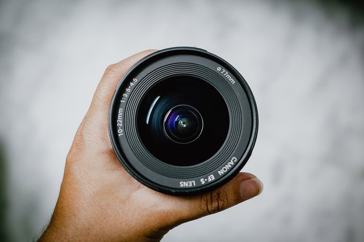 Les meilleurs objectifs pour la vidéo ?

 👉 le guide pour bien choisir :tuto-videos.com/les-meilleurs-…

#video #tutovideos #objectif #filmmaker #blog