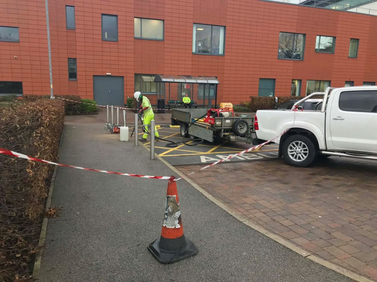 j_stubbs's tweet photo. What a perfect memory to look back. Nothing beats hard work and dedication.

Two of our team replaced parking bollards at Pontefract Hospital despite rain showers.

Email your plans with your groundwork requirements for a free quote at office@jmstubbs.co.uk https://t.co/M9N0SIHWK5