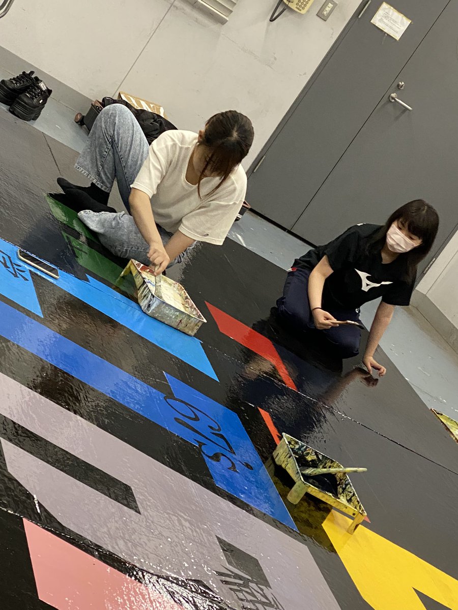 KIU0063's tweet photo. 夏祭りに向けて看板作業中✨✨

 #九州国際大学
 #橘祭実行委員会
 #夏祭り
 #大学祭
 #大学祭実行委員会 https://t.co/x8FGpsc7X6