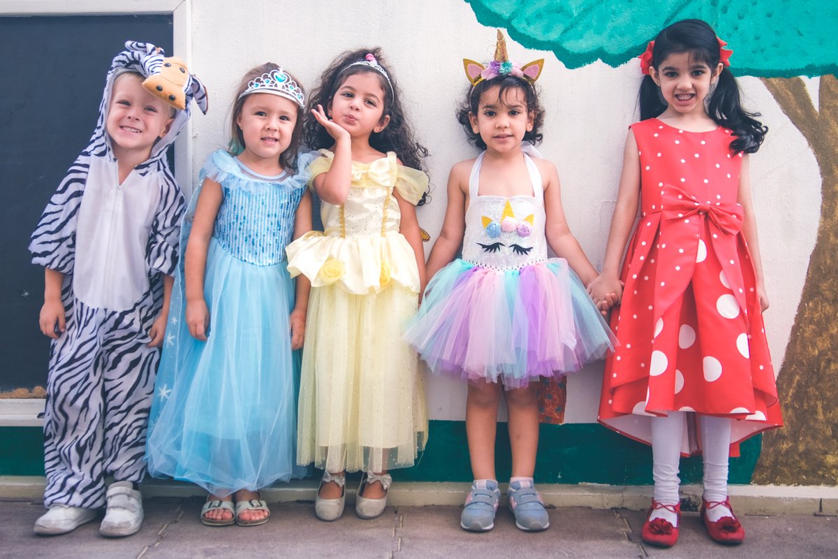 Today our FS1s celebrate Fairytale Dress Up Day where our students turn into their favourite fairytale characters! ✨

Which character would you be?

#southviewschool #wearesouthview #dubaischools #eyfslearning #students #fairytaledressupday