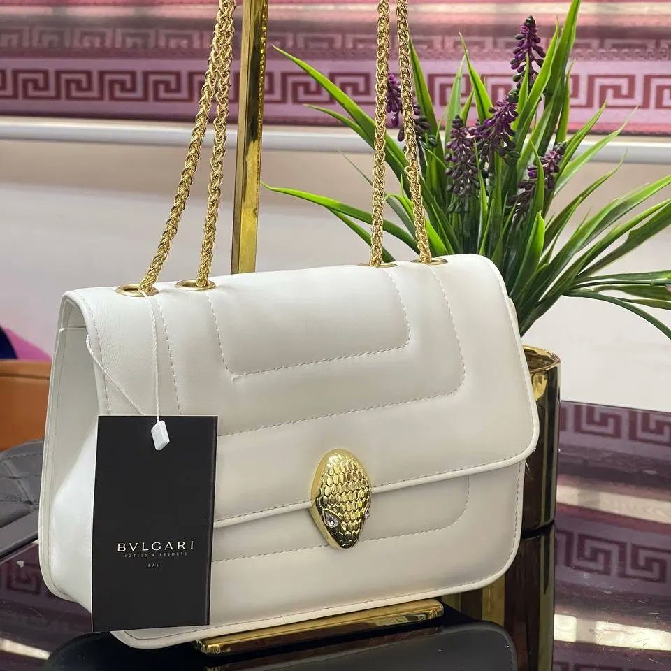 aremart_stores's tweet photo. Bag 🥰            
Size: Midi        
Price: NGN 9,000
                                                      
To order DM or Whatsapp https://t.co/XKVWa4DuuJ

*Payment validates order*
@_DammyB_ please RT https://t.co/STjN25qtUG