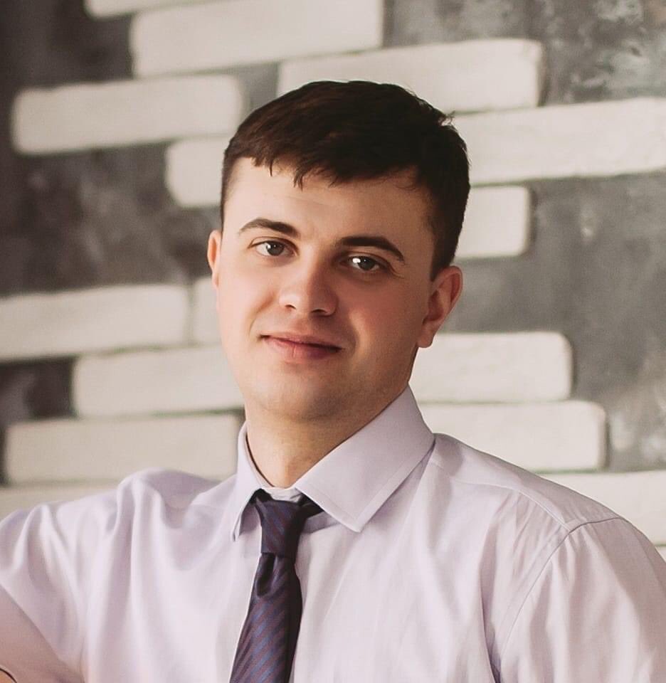 Захищаючи Батьківщину, героїчно своє життя у битві поклав Герой України капітан ЧУЙКО Олександр Олександрович, 09.10.1993 року народження, командир вертолітної ланки вертолітної ескадрильї військової частини А3384, який вірний військовій присязі,