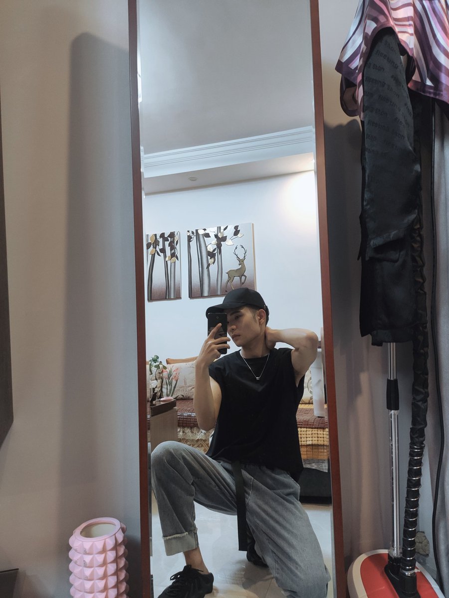Cok_GSH's tweet photo. #南昌
         🥳   🥳   🥳

   疫情结束，出门狂浪 https://t.co/7HtnQ5EXro