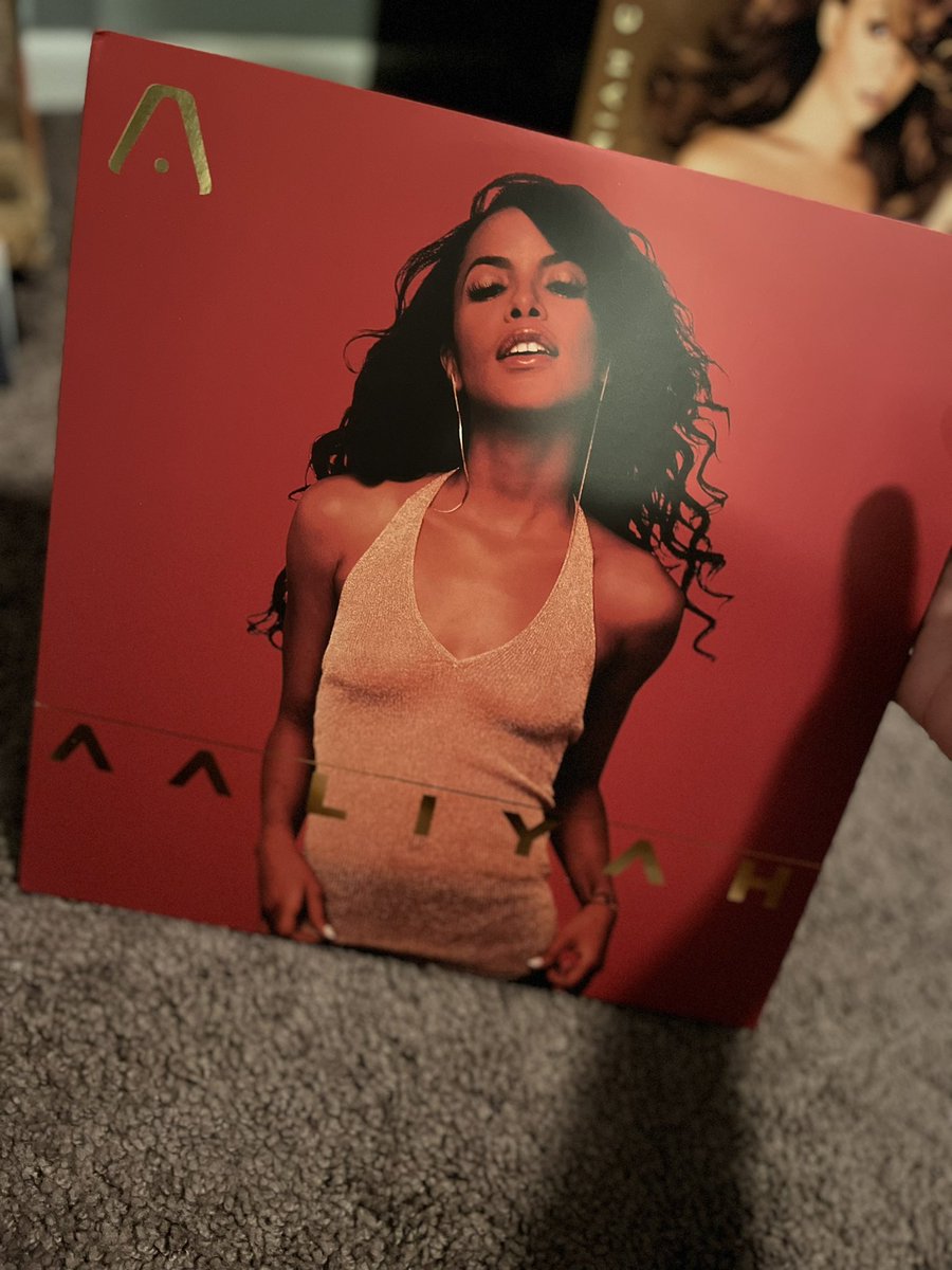 TaiLovesPapi's tweet image. I’m GAGGED. 😭😭😭😭