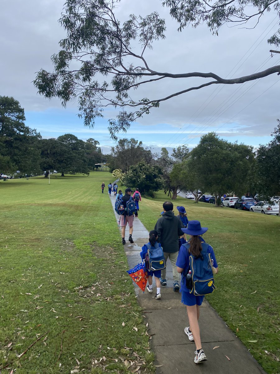 TFP_JohnK's tweet photo. This morning was National Walk Safely to School Day. Great to have #TheFatheringProject Dads Group at Oatley PS organise this event. Just one of many around Australia reconnecting the community. 

https://t.co/aE6dLcs6A5 https://t.co/2e0KfRdLkG