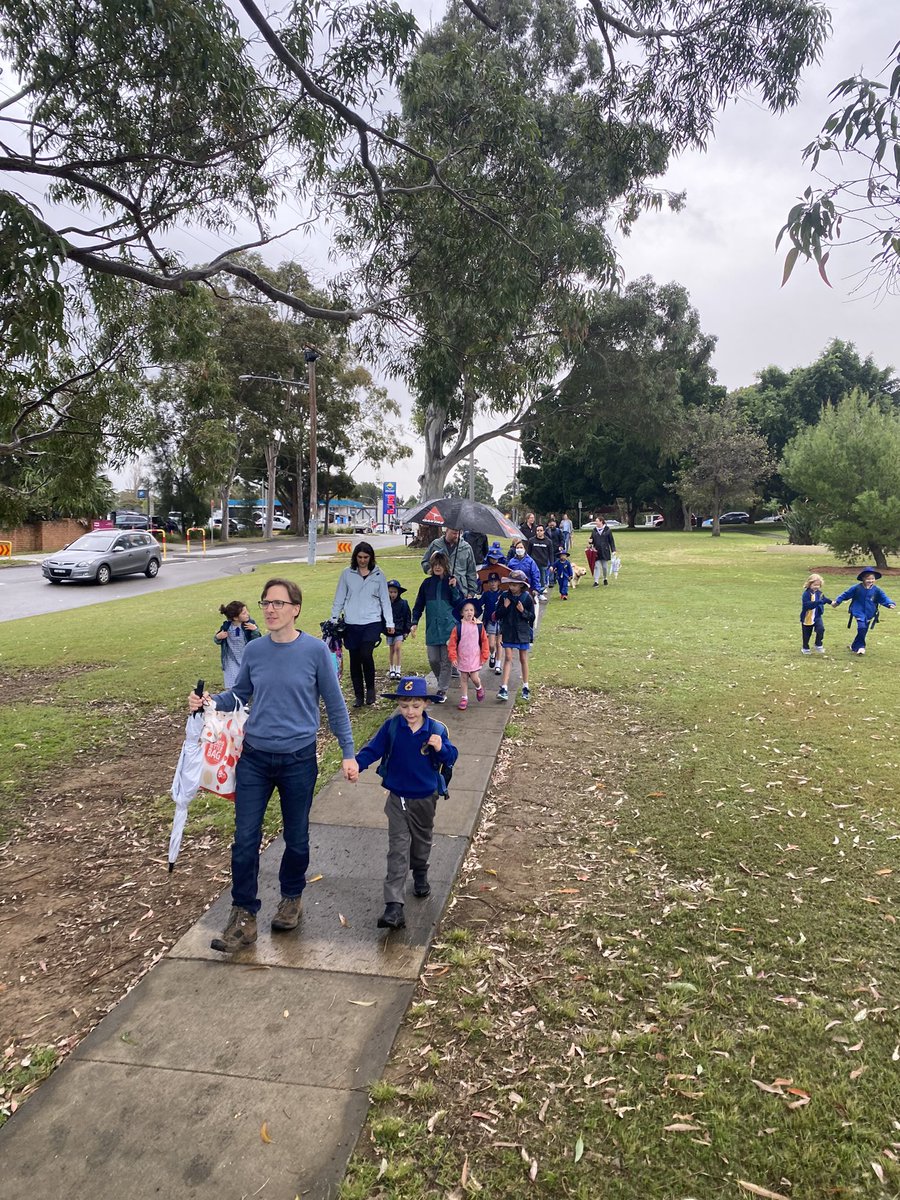 TFP_JohnK's tweet photo. This morning was National Walk Safely to School Day. Great to have #TheFatheringProject Dads Group at Oatley PS organise this event. Just one of many around Australia reconnecting the community. 

https://t.co/aE6dLcs6A5 https://t.co/2e0KfRdLkG