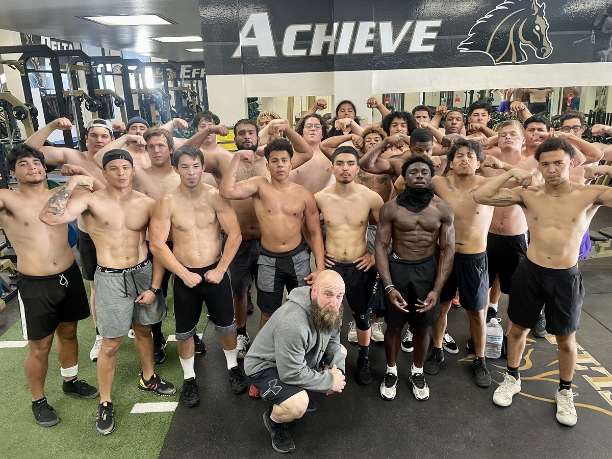 CoachHyman's tweet photo. Body By Babcock @MustangPWR                                                                                     Coach Babcock’s Velocity Training Is Creating Huge Gains! #DeltaPride https://t.co/8rbe2Iv3oG