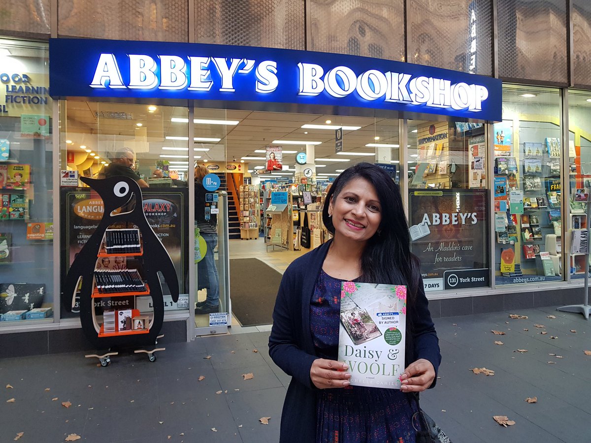 luckienicky's tweet photo. Thanks for the warm welcome @abbeysbookshop, always a pleasure to visit, especially with such a wonderful chapter of authors; #TheLastGuests #DinnerWithTheSchnables #DaisyandWoolf #Hovering @HachetteAus https://t.co/hzG57aM7F8