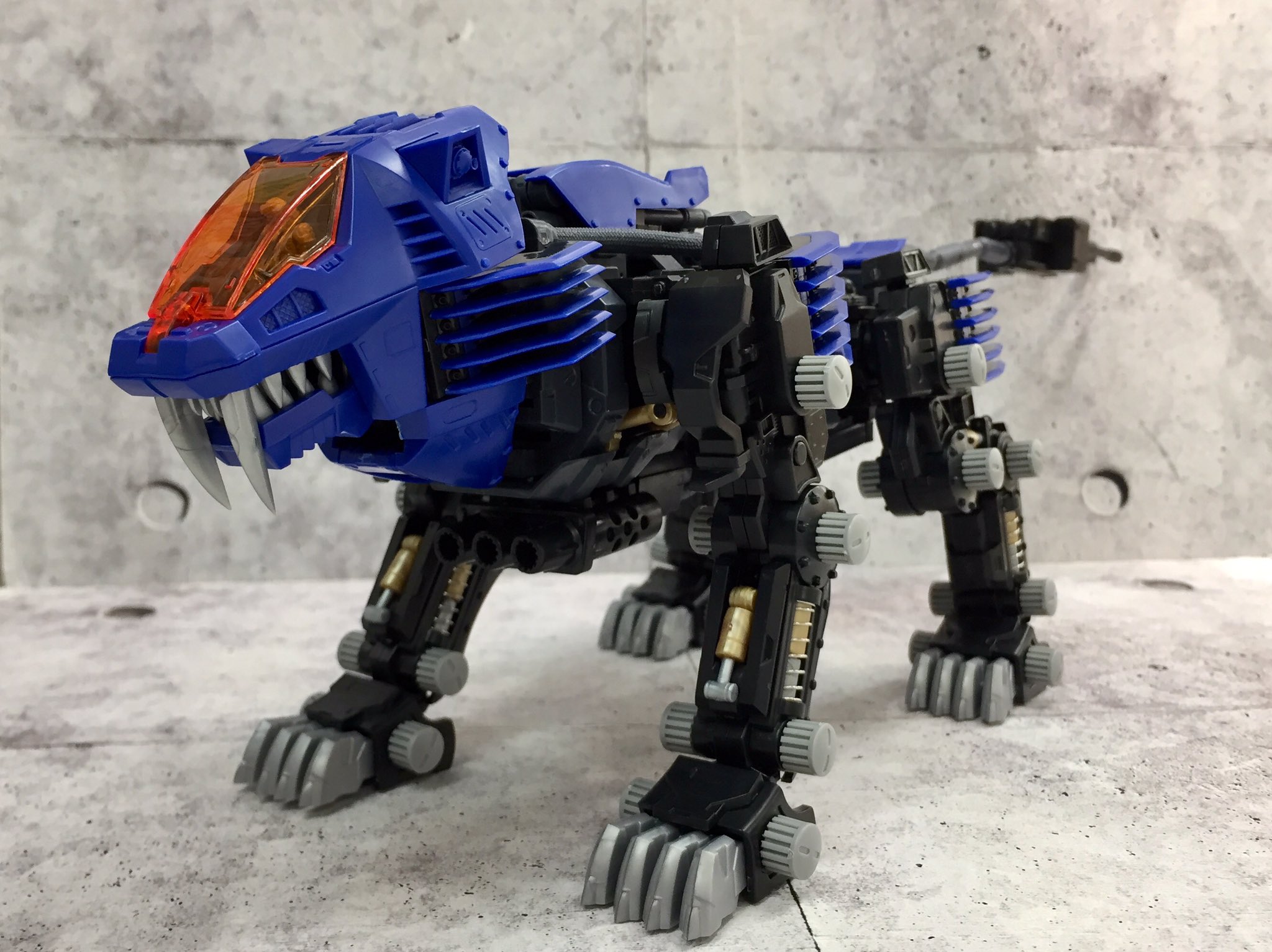 ☆レア☆HANGYODON007/2シリーズ　スタンドミラー　1988年　当時物 Amazon | 1/43 007 ボンドカー Toyota Crown 007は二度死ぬ