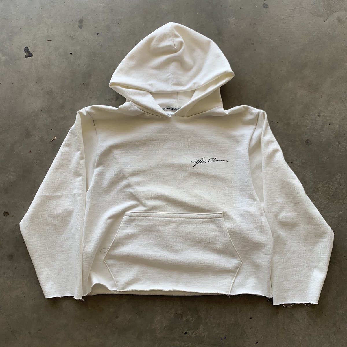 istainedmytee's tweet photo. sampled hoodie for @afterxhoursusa 

chose a lighter french terry for warm california nights,
decided not to add ribbing for a loose and comfortable fit

probably won’t be done for this summer but atleast it’s off the checklist https://t.co/ftbe6qMxYJ