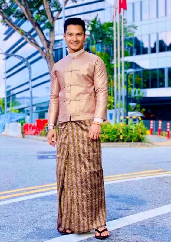 q6bJP55RAACR1Tp's tweet photo. sexကိစ္စဘယ်သူတွေအထင်သေးသေး Daddyဂုဏ်သိက္ခာကျမသွားဘူး(sexက personalသူ့အကန့်နဲ့သူပါ) https://t.co/GVaEB6FDgq