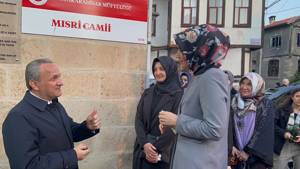 kubrayigitbasi's tweet photo. Mevleviliğin önemli merkezlerinden olan Afyonkarahisar'da  Mevlevi Camiinde duamızı ederek başladık güne.

Rabbim bu şehirde yapacağımız hizmetlerde bizleri hiçbir vakit mahcup etmesin, utandırmasın.

Her işimizi kolay, her hizmetimizi bereketli eylesin. https://t.co/mL4MJVJRSR