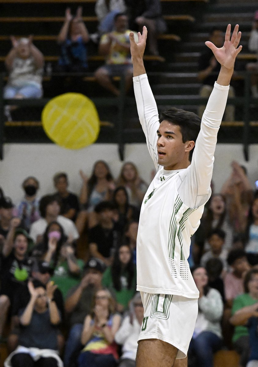 WillLesterPhoto's tweet photo. .@uplandhigh defeated visiting Westview, from San Diego, in straight sets 25-13, 25-13 and 25-20 in a CIF State Division II boys volleyball regional semifinal match. Upland advances to the regional final Saturday. https://t.co/avL2eTdvng