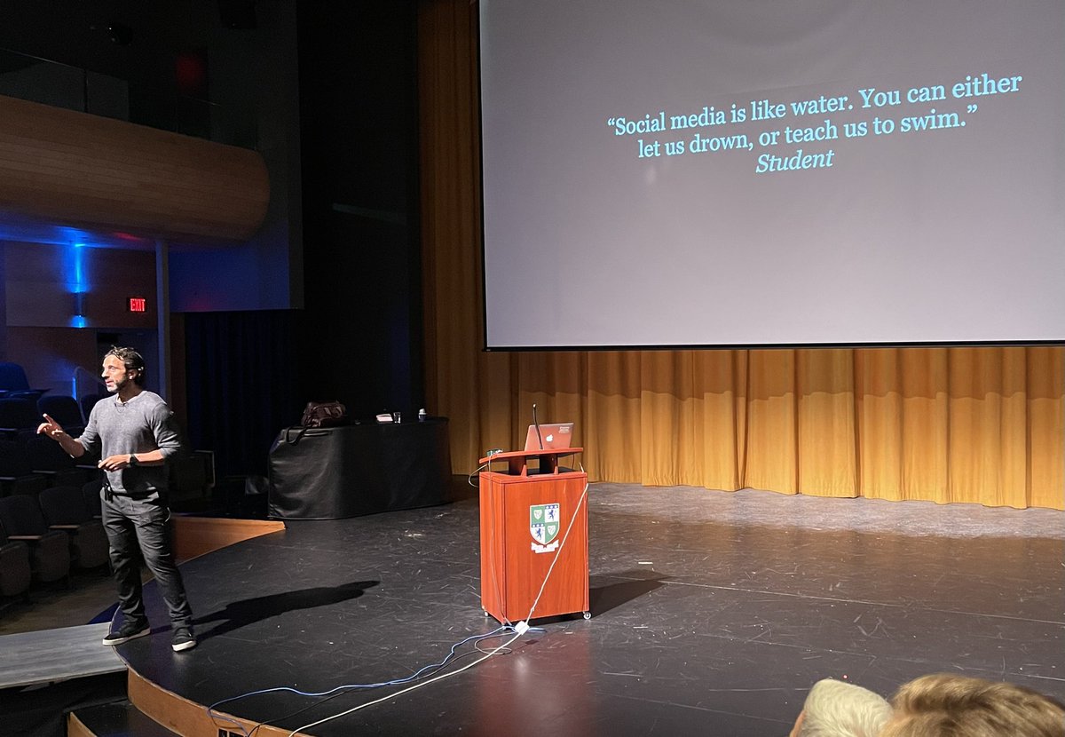 Thank you <a href="/gcouros/">George Couros</a> for the inspiration &amp; renewed motivation! #InnovatorsMindset Highlighting the importance of relationships, empathy &amp; embracing change in educating learners to be safe and successful digital leaders, problem finders, creators and innovators #glenlyon