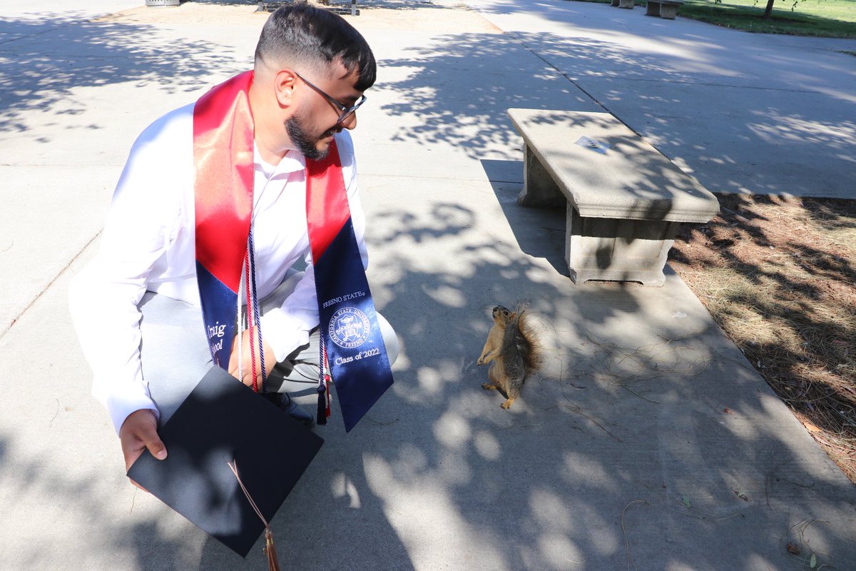 NotThuhnuj's tweet photo. Class of 2022 🐾 @Fresno_State https://t.co/d4JpgxVBPL