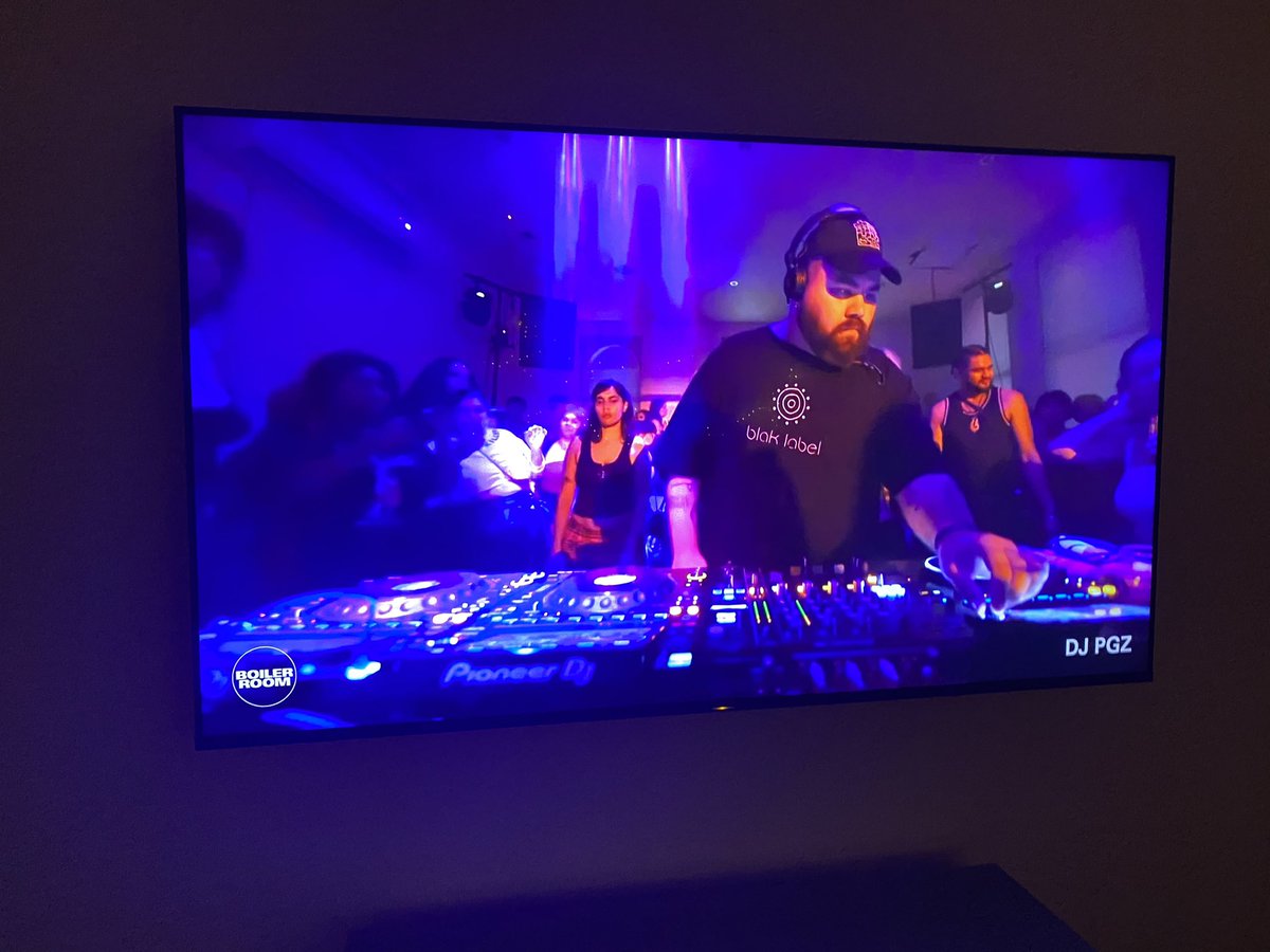 NayukaGorrie's tweet photo. I’m embarrassingly proud of my little brother playing his first @boilerroomtv. Seeing him do it alongside @dameeeela and Soju Gang made it extra special. Thank you Umami. What a beautiful scene there can here. Dance floor utopia! Watch @paulgorriex here: https://t.co/Q5U63g6Wz7 https://t.co/StDrFRFFyD