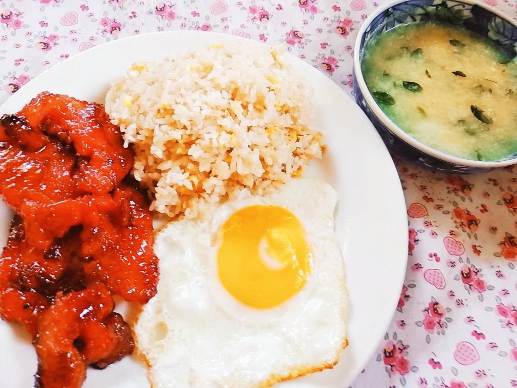 monicabautista's tweet image. But the point is, need pa bang picture-an? 🌸
#Lunch #Tosilog #GulayNaMais