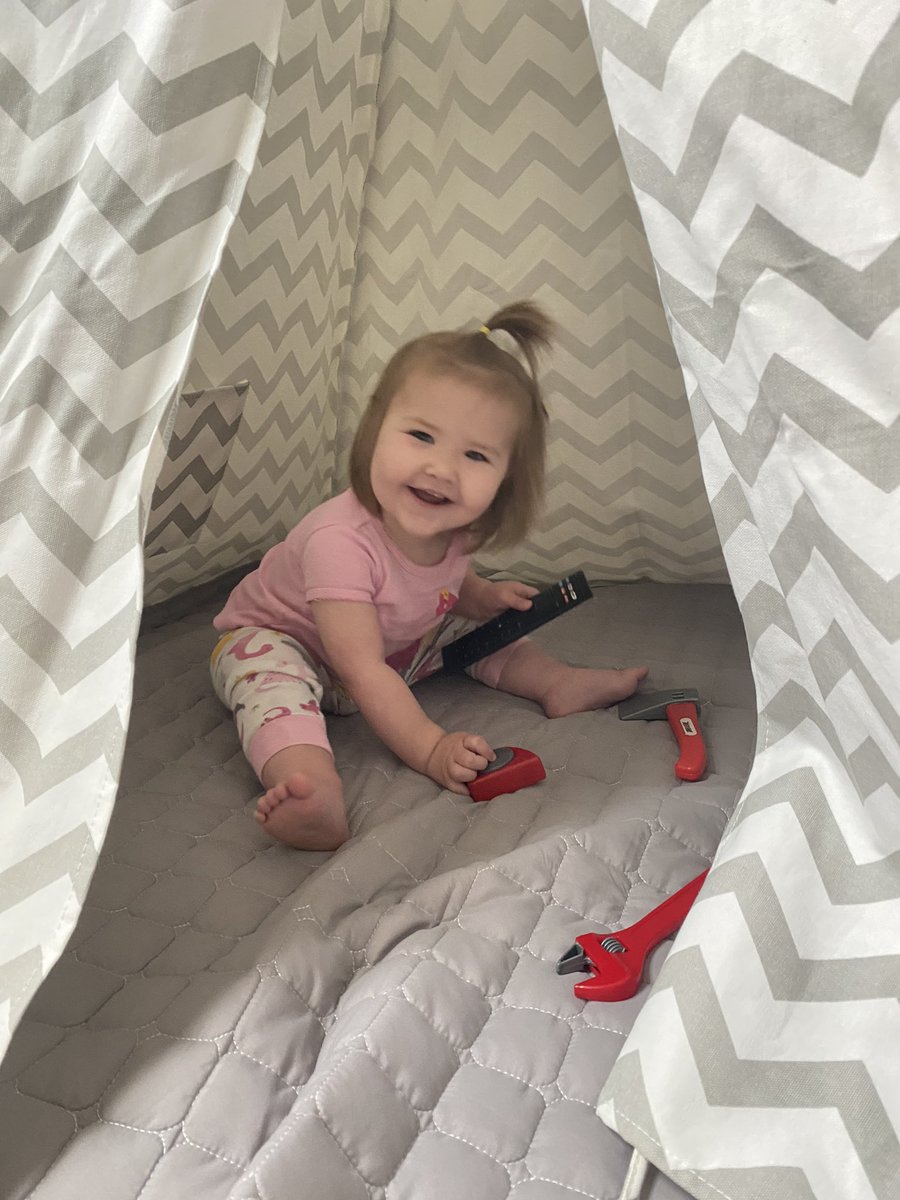 JadeynGoodman's tweet photo. The sweetest, cutest little baby girl ever ��� https://t.co/nTVgmm9YCi