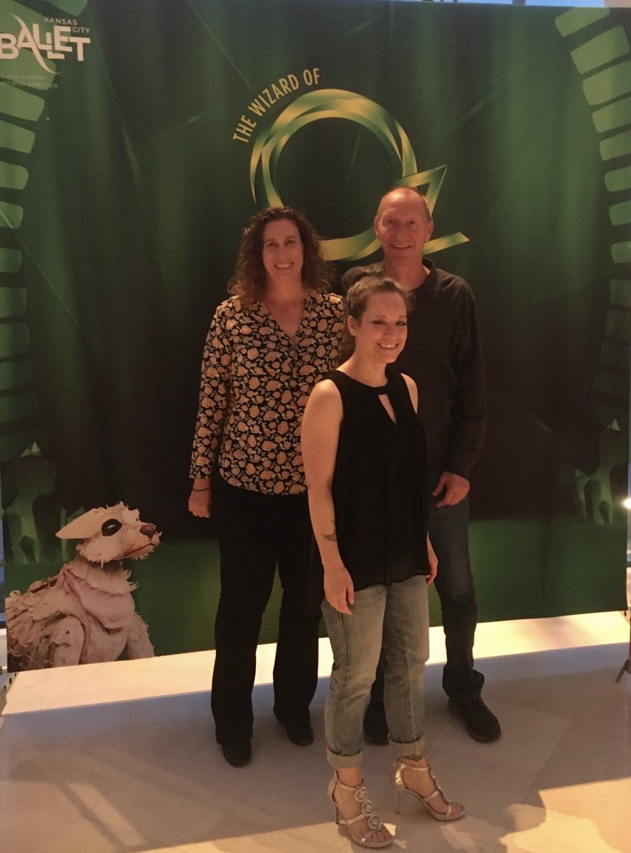 robinlorenson's tweet photo. Fun night at the #kcballet seeing #thewizardofoz 🌪🌈 #kcmo https://t.co/KKeHI6Noac