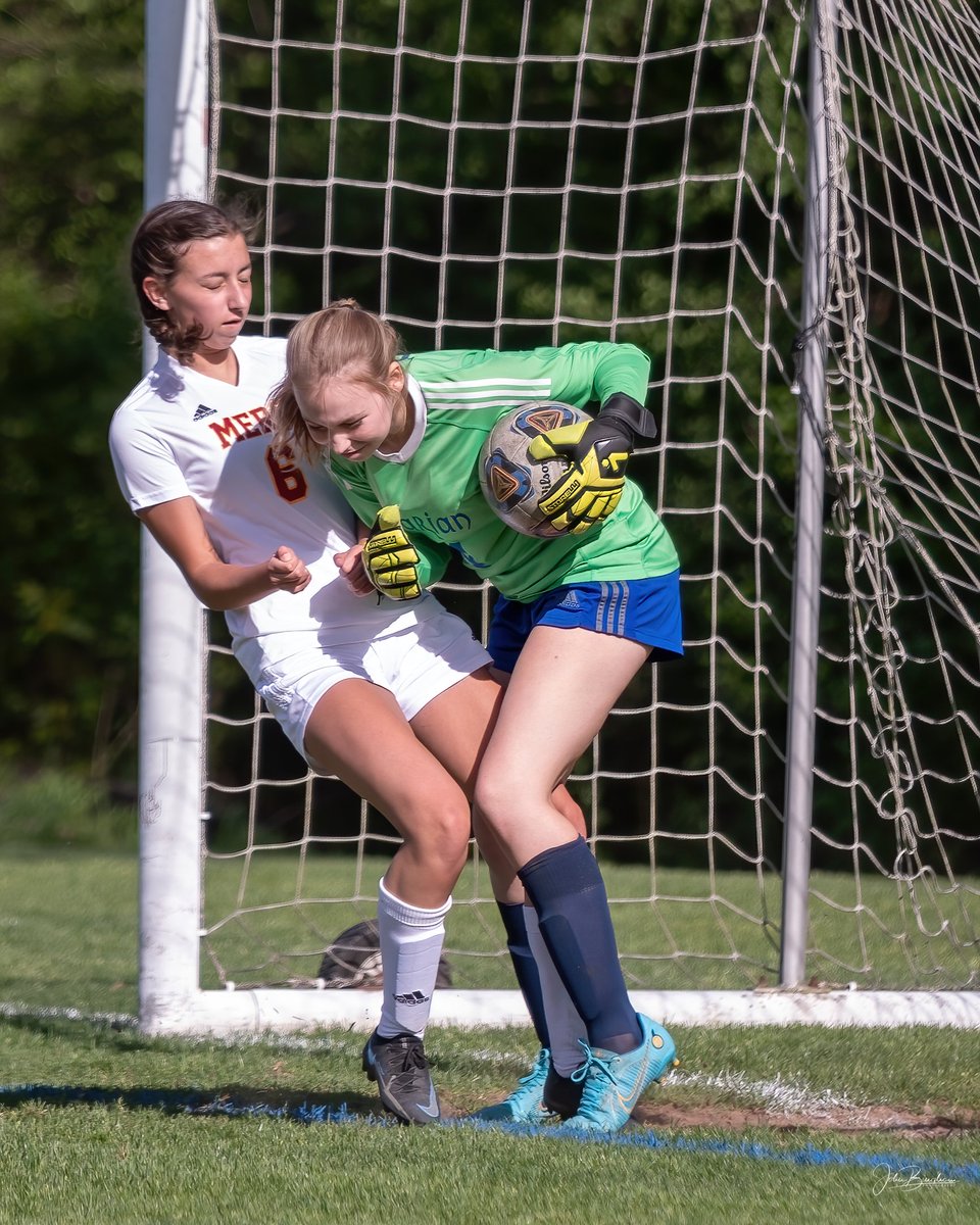 jfbingham's tweet photo. Three years ago, I though @charlieballer25 was done with soccer. She's back, now as a keeper, and started six games for @MarianSoccer, including a shutout in the CHSL semifinal. This team is fun to watch. Can't wait to see them on Saturday in the CHSL finals. Let's go Mustangs! https://t.co/87Ti9Qx8Vr