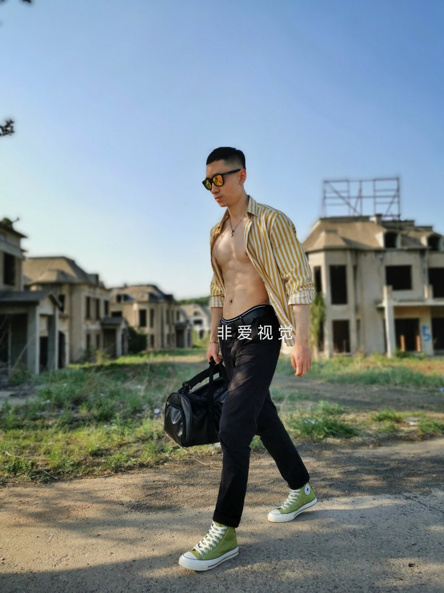 非爱视觉（空降约拍） tweet media