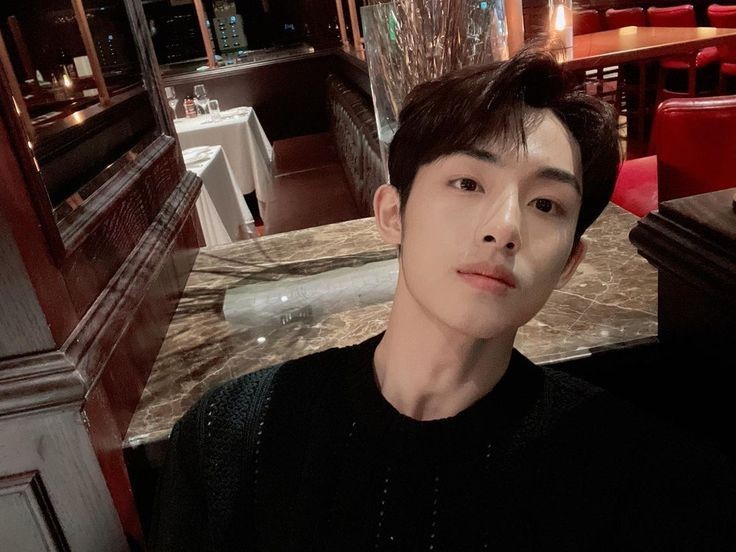 soonyunqi's tweet photo. Dong Sicheng woke up and choose violence. IM HERE FOR IT
may 2021:                    may 2022: https://t.co/oievSMUf7v