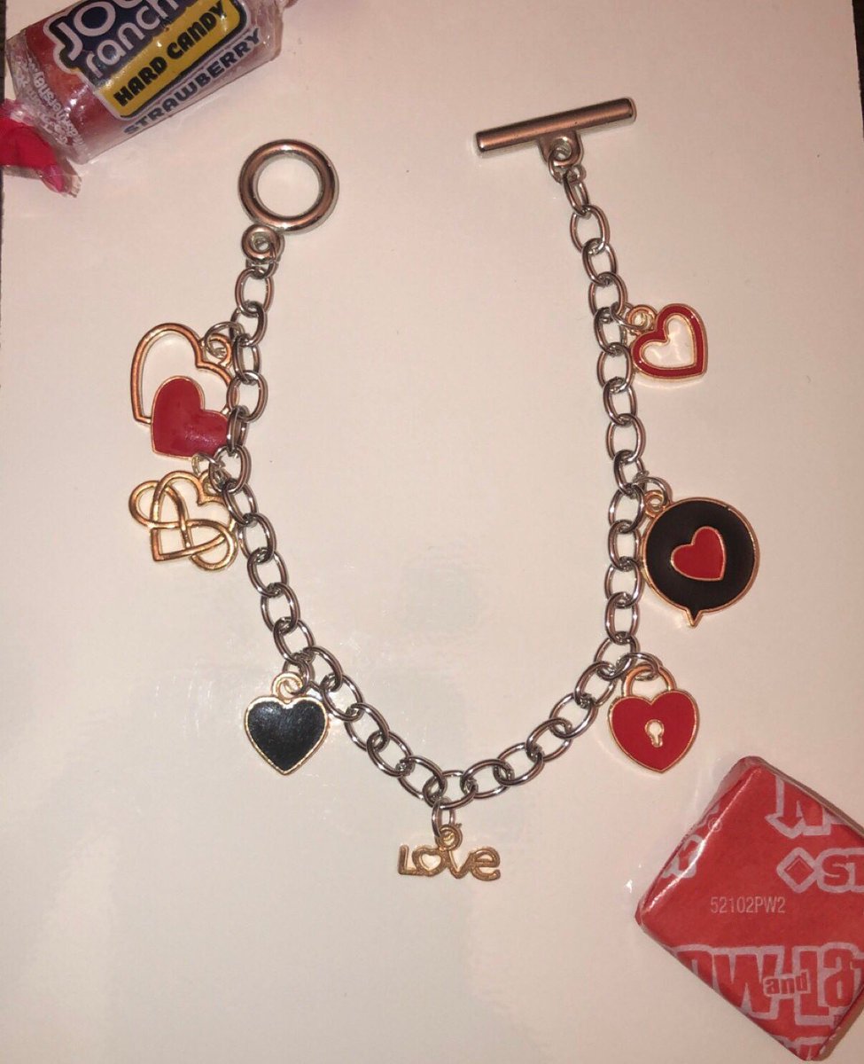 GlossetteCo's tweet photo. Excited to share this item from my #etsy shop: Follow Your Heart #silver #lovefriendship #toggle #gold #love #followyourheart #toggleclosure #girly #fashionable https://t.co/Njb1iKeA9J https://t.co/nkLfikQKVm