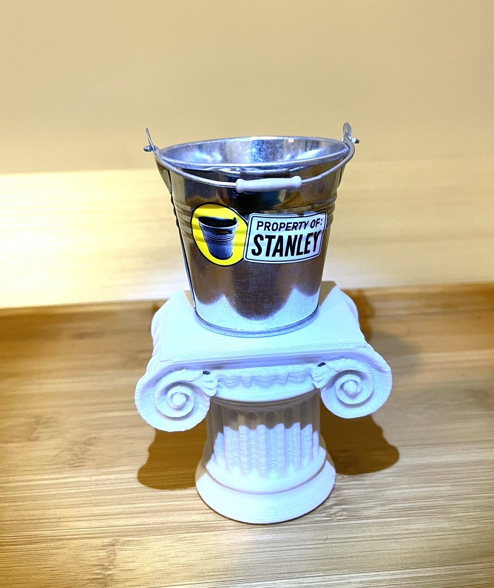 With some metal craft buckets, some 3D printing and some custom stickers, I made a pocket sized Reassurance Bucket and stand. Think I should sell these on Etsy? #IfYouKnowYouKnow #Spoilers #StanleyParableUltraDeluxe #Reassurancebucket