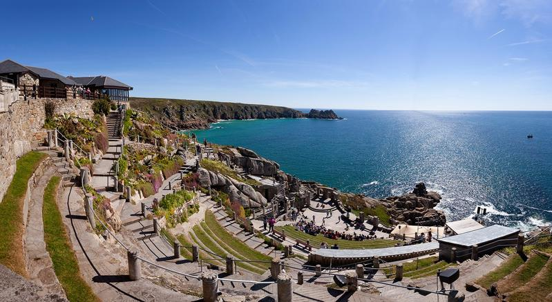 cdroundtable's tweet image. [#Tourism]#Cornwall has always been a seaside escape, but the county's popularity is now soaring.#CDALR #CDNews  #UKhttps://www.chinadailyhk.com/article/270563#Tourism-returns-to-UK-town-after-lockdown-lifted