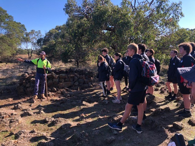 GHCMA's tweet photo. Learning on Country ...
Students Heywood and District Secondary College were at the Tyrendarra IPA last week learning from Budj Bim Tours' Ben Church about the significance area and the importance of its management.
@delwp_vic
@BudjBimTours
#Windamara Aboriginal Corporation https://t.co/GuS0KzKadi