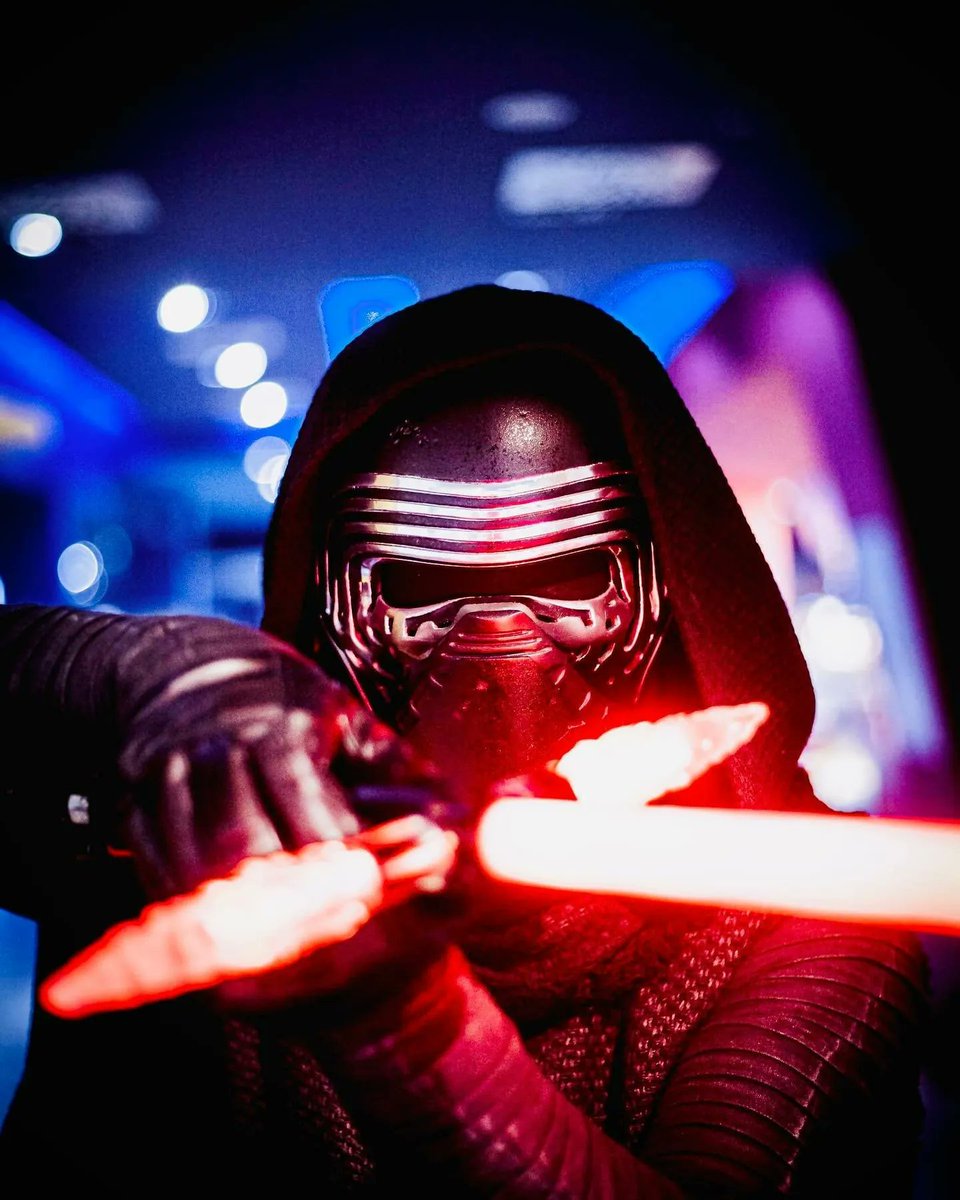 501stLegion's tweet photo. "Let the past die."

Member: DS-47550
#501stSlovakiaOutpost  @501stSithLords 
#StarWars #501st #BadGuysDoingGood #KyloRen #FirstOrderFriday https://t.co/qJ04QvP7zX