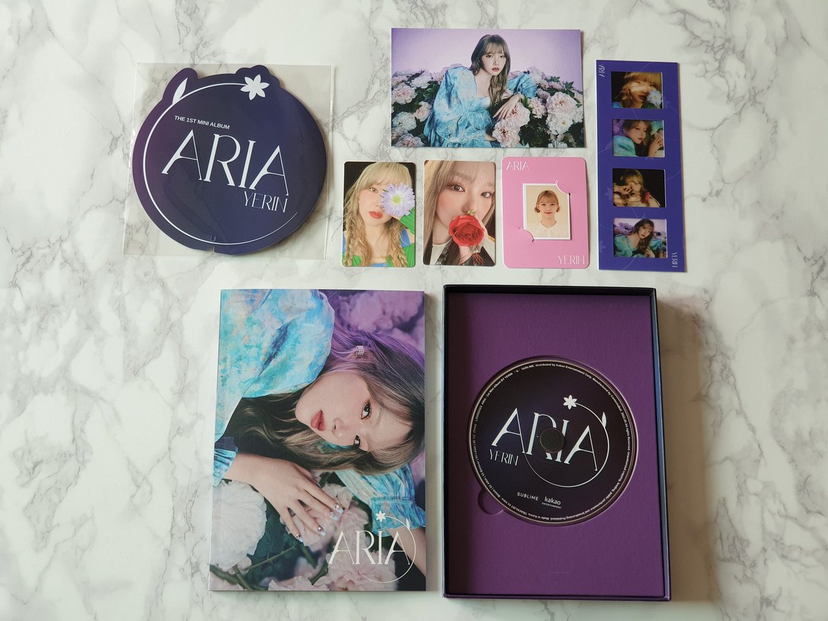 Haribobass's tweet photo. 220520 예린 1st Mini Album ARIA
옌니 앨범 도착💛💛
앨범 구성도 너무 좋고 화보 하나하나 다 맘에 들고 너무 예쁘다ㅠㅠㅠㅠ
우리 옌니 꽃길만 걷자💛💛
#GFRIEND #여자친구 #예린 #YERIN #ARIA #YERIN_ARIA #예린_아리아 https://t.co/2tX8HpK7OQ
