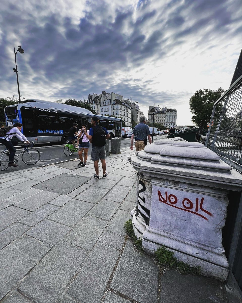 iueuro's tweet photo. IU EURO graduate student Sara Couch is studying climate change and Europe. While in Paris, she’s taking note of all of the ways that the most beautiful city in the world is going green. @SaraCouchWrites https://t.co/j6faqvxmEk