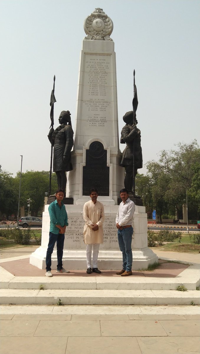 SarupSi23222061's tweet photo. आज दिल्ली में हैफा हीरो मेजर दलपत सिंह जी स्मारक त्रिमूर्ति सर्कल जाकर हैफा हीरो मेजर दलपत सिंह जी शेखावत को श्रद्धा सुमन अर्पित किए ।💐💐💐💐💐💐💐💐 https://t.co/mtueCP4rLm