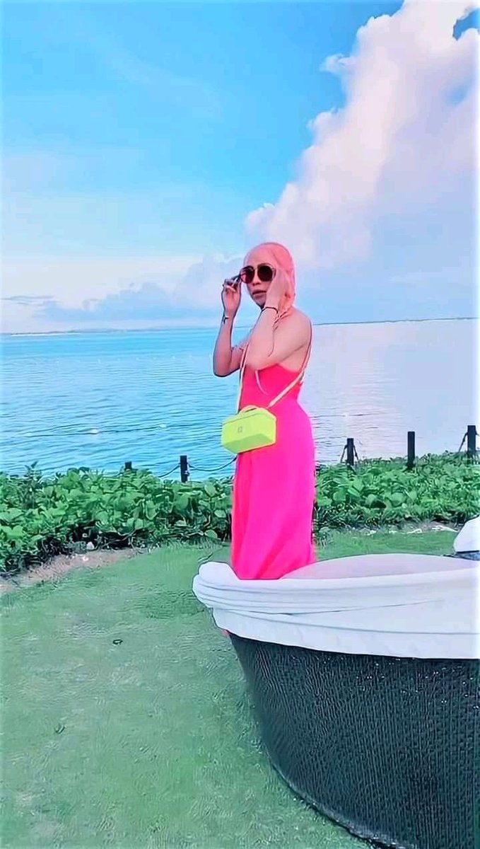 shine_clasa25's tweet photo. The more you give the more you receive @vicegandako bekenemen

#bekenemen
#VGLookAtMeNow
#ViceGanda
#ShowtimeVeryFunny https://t.co/laYx9n8xiC