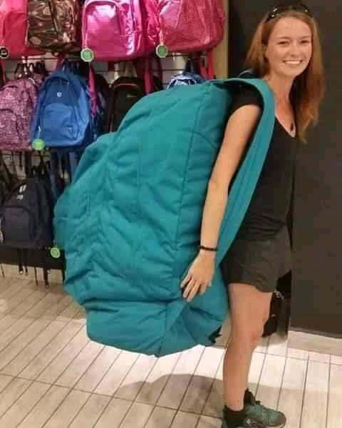 gyuhanmispapis's tweet image. Harry Styles cargando el peso de haber escrito el mejor álbum del año: