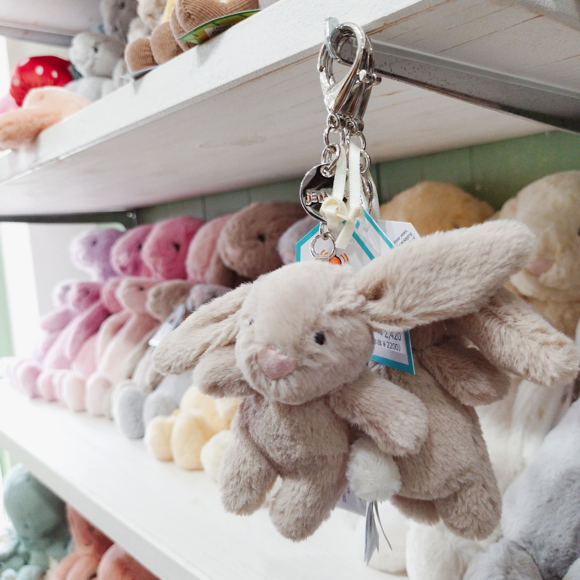 新作 ジェリーキャット バゲット キーチャーム 新品 タグ付き Jellycat ジェリーキャット】 バッグチャーム 全4色