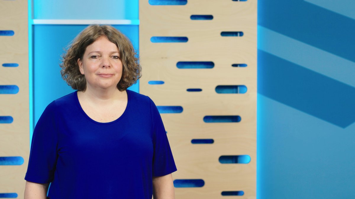 '# eHeld' is een fictief dagboek gebaseerd op interviews met zorgprofessionals en experts, literatuuronderzoek en praktijkervaring. Je krijgt een kijkje in de uitdagende maar mooie zorg van de toekomst. In de Bookchat vertelt <a href="/SuusNijmegen/">Suzanne Verheijden 🙍‍♀️</a> er alles over > bit.ly/3LuN5Ry