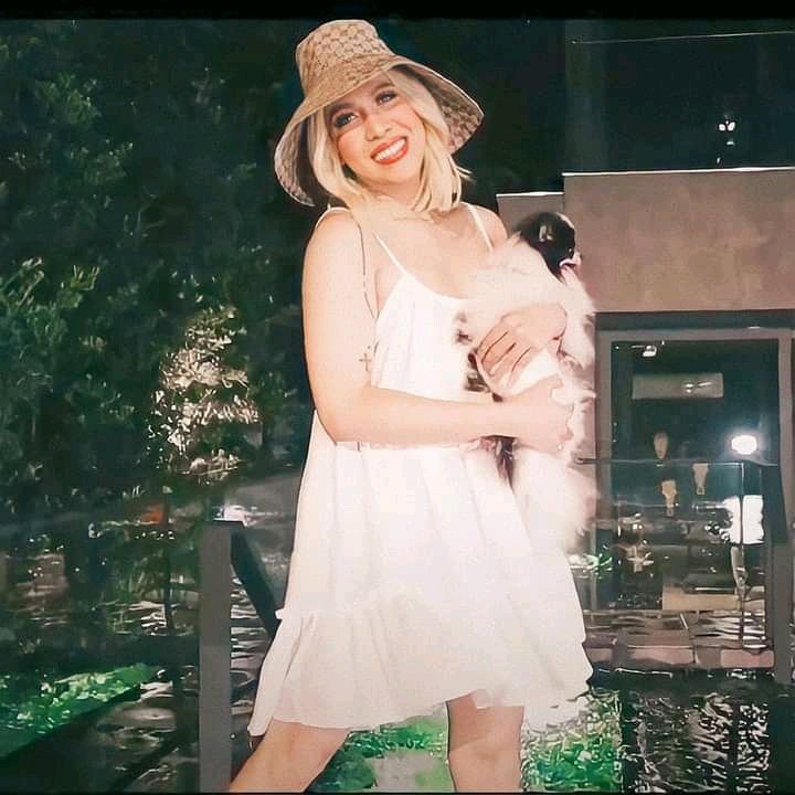 shine_clasa25's tweet photo. Godbless your heart @vicegandako
beke nemen

#bekenemen
#VGLookAtMeNow
#ViceGanda
#ShowtimeVeryFunny https://t.co/n8EM9Scun3
