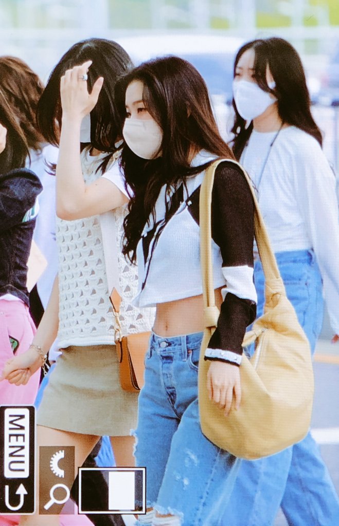 Blue Moon tweet media